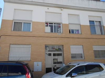 Venta de piso en San Roque - Ronda norte de 3 habitaciones con aire acondicionado y calefacción