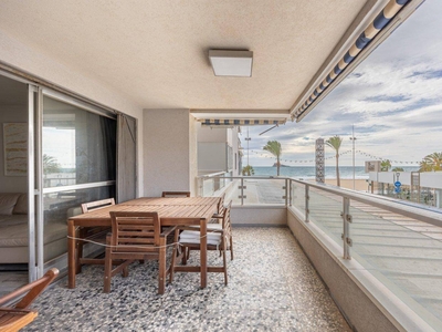 Venta Piso Benidorm. Piso de cuatro habitaciones Primera planta