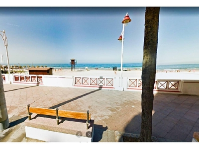 Venta Piso Cádiz. Piso de tres habitaciones en Paseo Paseo Marítimo 23. Buen estado primera planta con terraza