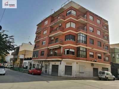 Venta Piso Dolores. Piso de tres habitaciones Segunda planta con balcón