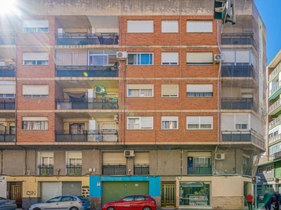 Venta Piso Elda. Piso de cuatro habitaciones Buen estado