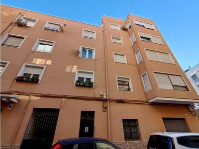 Venta Piso Elda. Piso de tres habitaciones Buen estado