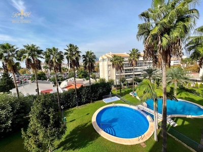 Alquiler Piso L'Alfàs del Pi. Piso de dos habitaciones Segunda planta plaza de aparcamiento