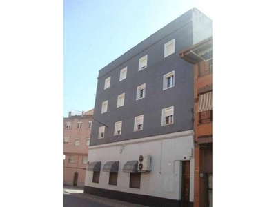Venta Piso Lleida. Piso de cuatro habitaciones en Calle Ramon Argiles. A reformar segunda planta con balcón