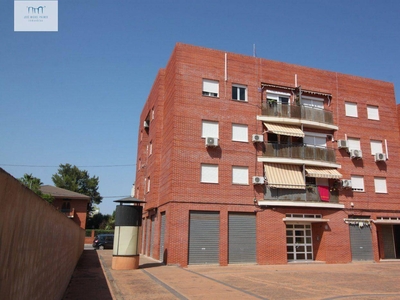 Venta Piso Nules. Piso de tres habitaciones en Villavieja 65. Tercera planta con balcón