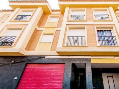 Venta Piso Pinoso - El Pinós. Piso de tres habitaciones en Luis Batlles 3. Primera planta