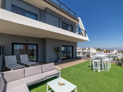 Venta Piso Santa Pola. Piso de tres habitaciones Cuarta planta con terraza