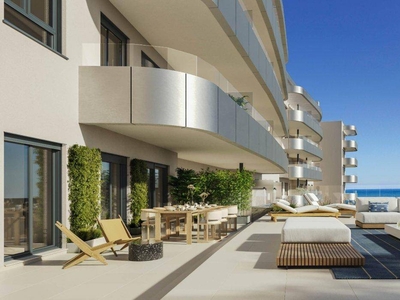 Venta Piso Torremolinos. Piso de tres habitaciones Con terraza