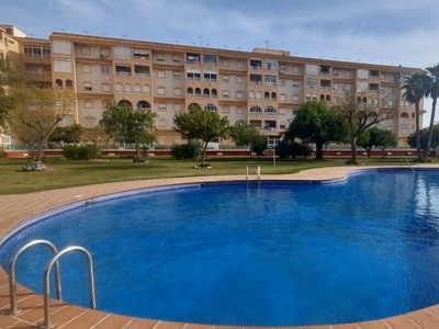 Apartamento en venta en Parque de las Naciones, Torrevieja, Alicante