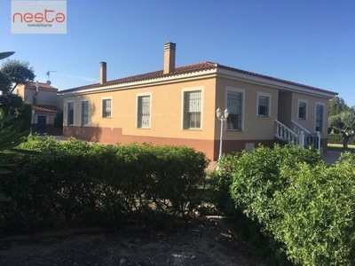 Casa con terreno en Lorca