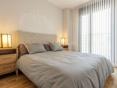 Alquiler apartamento exclusivo apartamento con piscina y gimnasio en urbanización privada - río en Madrid