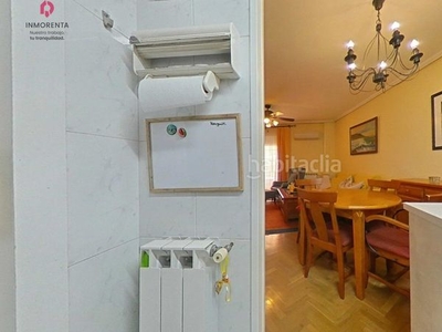 Alquiler piso con 2 habitaciones con parking, calefacción y aire acondicionado en Navalcarnero