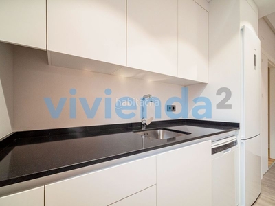 Alquiler piso en Adelfas, 113 m2, 2 dormitorios, 2 baños, 1.750 euros en Madrid