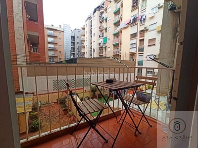 Alquiler piso en carrer de novell 9 disponible! piso y balcón interior, gran ubicación-Les Corts en Barcelona