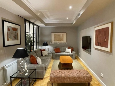 Alquiler piso espectacular piso en alquiler en Recoletos totalmente amueblado y equipado. en Madrid
