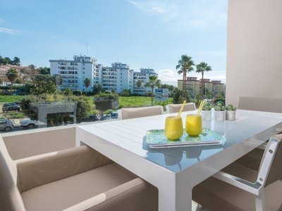 Apartamento en venta en Las Brisas, Marbella, Málaga