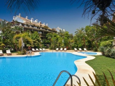 Apartamento en venta en Lomas De Marbella, Marbella, Málaga