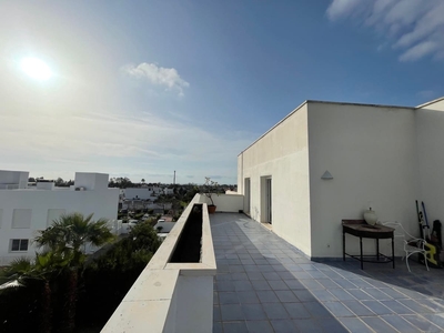 Ático en venta en Nueva Andalucia, Marbella, Málaga