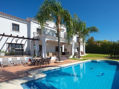 Chalet en venta en El Paraiso, Estepona, Málaga