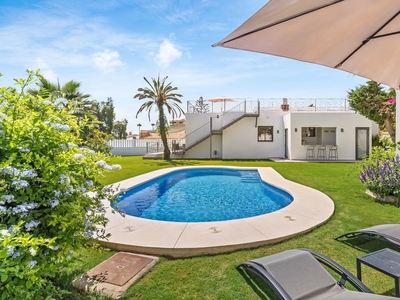 Chalet en venta en Estepona, Málaga