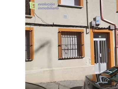En C/ Tahonas de Burgos, coqueto apartamento para entrar a vivir