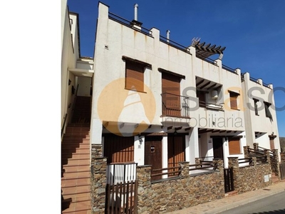 Piso de 2 habitaciones en Fondón, Almería