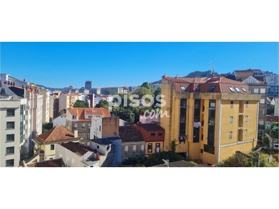 Piso en venta en Travesía en Fátima-Travesía de Vigo-San Xoán por 165.000 €