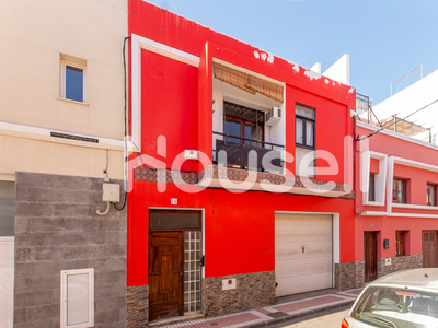 Casa en venta de 174 m² Calle Bruno Naranjo Diaz, 35017 Palmas de Gran Canaria (Las) (Las Palmas)