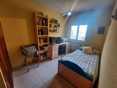 Alquiler casa adosada con 4 habitaciones con parking, calefacción y aire acondicionado en Numancia de la Sagra