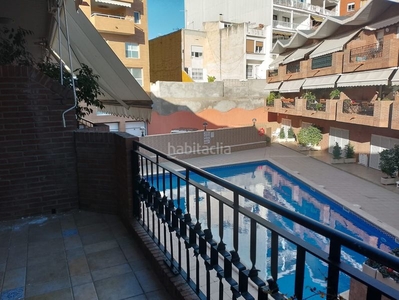 Alquiler casa adosada en carrer robert d'aguiló 48 casa adosada con 4 habitaciones con parking, calefacción, aire acondicionado y vistas al mar en Tarragona