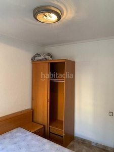 Alquiler piso con 2 habitaciones amueblado con aire acondicionado en Hospitalet de Llobregat (L´)