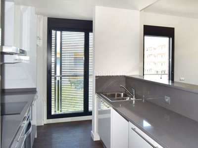 Alquiler piso con 3 habitaciones con ascensor, parking, calefacción y aire acondicionado en Sant Cugat del Vallès