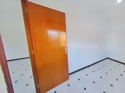 Alquiler piso con 3 habitaciones con ascensor y calefacción en Badalona