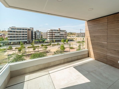Alquiler piso en calle de maría de maeztu 4 piso con 2 habitaciones con ascensor, piscina, calefacción y aire acondicionado en Madrid