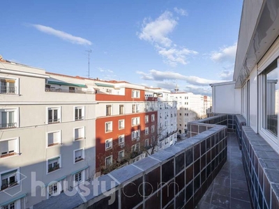 Alquiler piso en calle del doce de octubre 28 en Ibiza Madrid