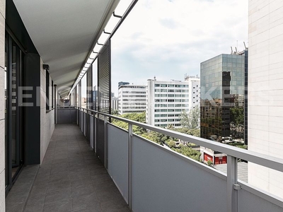 Alquiler piso espectacular piso alto standing de obra nueva en Barcelona