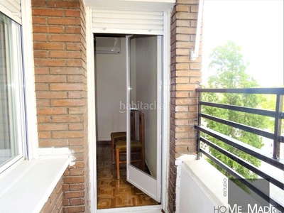 Alquiler piso estudio home ofrece piso de 114 m2 en el barrio de Peñagrande. en Madrid