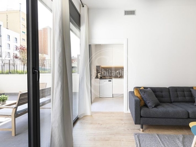 Alquiler piso moderno de temporada de 1 a 11 meses en Poblenou en Barcelona
