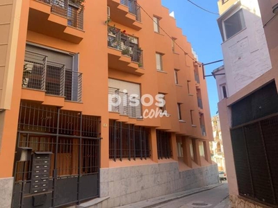Apartamento en alquiler en Carrer de Josep Fàbrega i Pou, cerca de Carrer del Mossèn Jacint Verdaguer en Centre-El Pedró por 800 €/mes