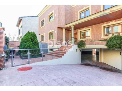 Casa adosada en alquiler en Mirasierra-Arroyo del Fresno en Mirasierra-Arroyo del Fresno por 3.350 €/mes