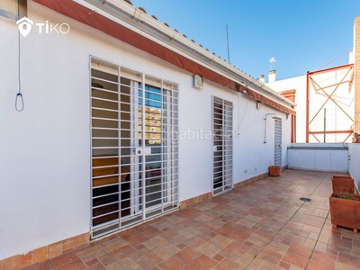 Chalet con 4 habitaciones con aire acondicionado en Sevilla