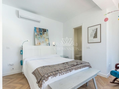 Piso con 2 habitaciones amueblado con ascensor, calefacción y aire acondicionado en Madrid