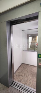 Piso con 3 habitaciones con ascensor y aire acondicionado en Murcia