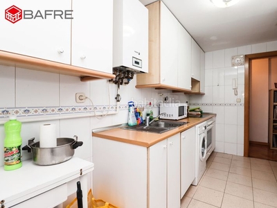 Piso con 3 habitaciones con ascensor y parking en Madrid