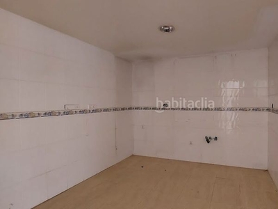 Piso con 4 habitaciones y ascensor en Los Dolores Murcia