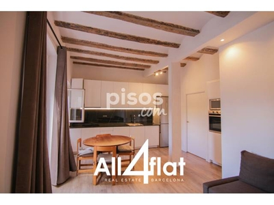 Piso en alquiler en Carrer de Sant Pau, cerca de Carrer de Sant Ramon en El Raval por 1.200 €/mes