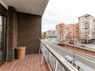 Piso gilmar retiro (91.121.84.84) vende piso en Adelfas de 118 m² exterior en Madrid