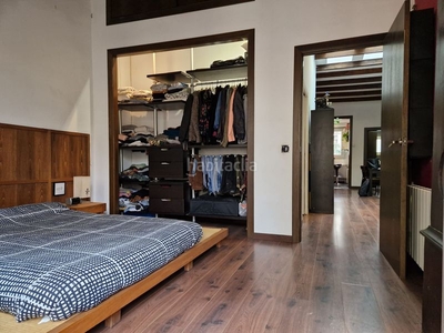 Piso gran piso 2 habitaciones en Camp de l´Arpa Barcelona