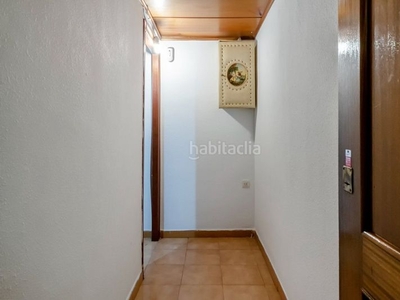 Piso oportunidad, piso de 3 habitaciones en Turó de la Peira Barcelona