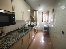 Apartamento en alquiler en Cuesta de la Raqueta en Centro-Casco Histórico por 600 €/mes